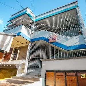 hostal-casa-guadalupe.colombiamedellinhotels.com/