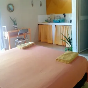 https://perth-house.santamartahotels.net